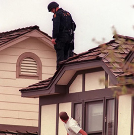 Columbine neighbor sees SWAT member on his roof